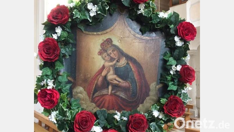 Das Bild	aus der Bergkirche, das der Wallfahrergruppe vorangetragen wird. Bild: rn