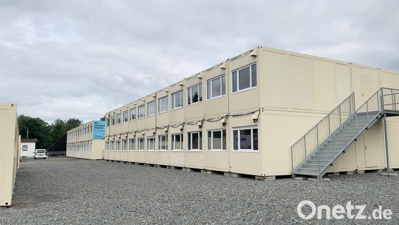 Das Containerdorf für Ukraine-Flüchtlinge in Neustadt/WN. Bild: Gabi Schönberger
