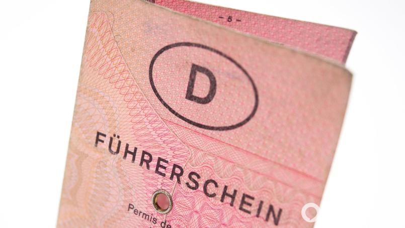 Alter Führerschein? Die Jahrgänge 1953 bis 1958 müssen ihren Lappen bis 19. Juli umtauschen. Bild: Andrea Warnecke