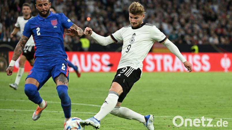 Timo Werner (rechts) in Aktion gegen England. Der Chelsea-Stürmer enttäuschte auch gegen die Ungarn. Bild: Sven Hoppe/dpa