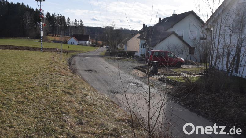 Am Ortsrand von Döllnitz kann nun gebaut werden. Archivbild: fz