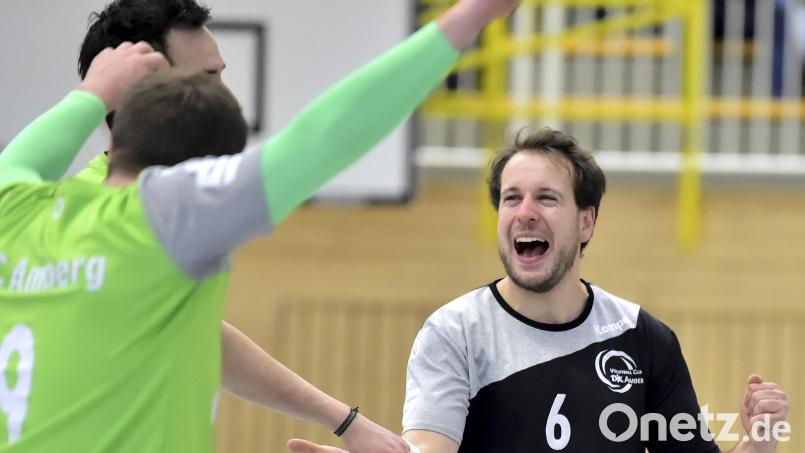 Florian Birner (rechts) bleibt beim VC Amberg. Archivbild: Hubert Ziegler