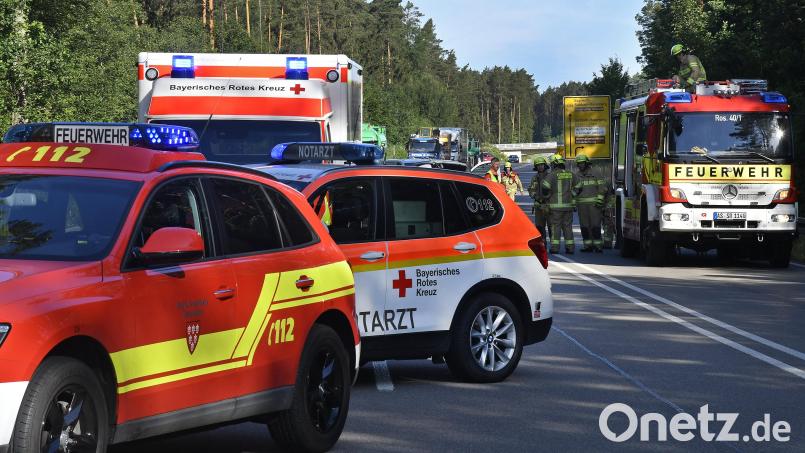 Auf der B85 bei Siebeneichen hat es am Dienstagmorgen gekracht. Bild: Petra Hartl
