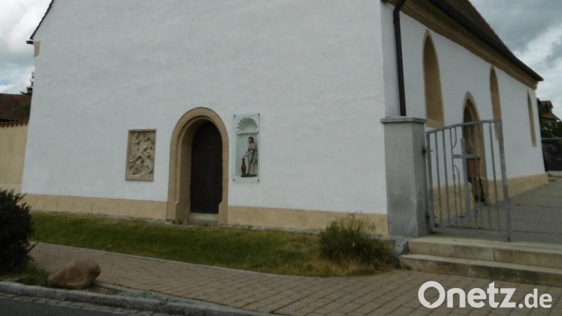Die Friedhofskirche erstrahlt in neuem Glanz, doch findet zum Patrozinium dort kein Gottesdienst statt. Bild: mma