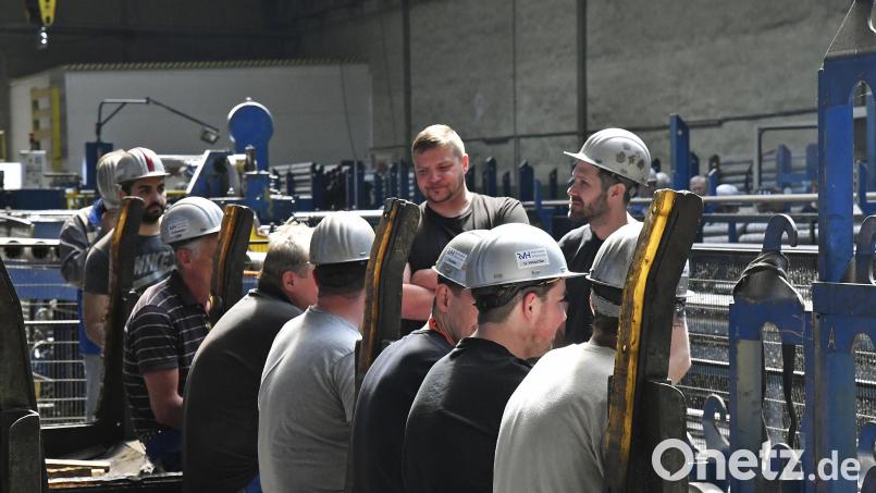 Die Belegschaft des Sulzbach-Rosenberger Rohrwerks hofft gespannt auf die Investoren-Entscheidung. Archivbild: Petra Hartl