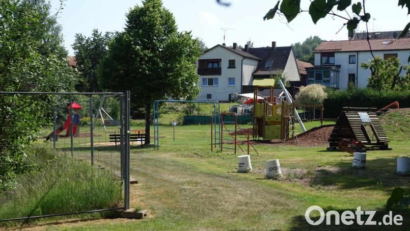 Im neuen Hagendorfer Spielpark geht es voran. Doch für Schautafeln und Ausstellungspavillon wird es knapp. Bild: fjo