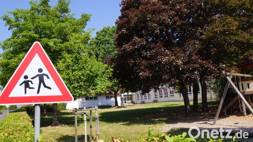 Die Gemeinde Kastl investiert auch in die Grundschule. Angeschafft werden sollen Lüftungsanlagen. Bild: bkr