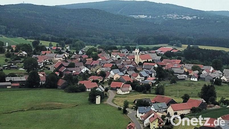 Seit 2008 ist die Gemeinde Weiding schuldenfrei. Eine Kreditaufnahme ist auch in der Finanzplanung bis 2025 nicht vorgesehen. Bild: Hermann Markgraf/exb