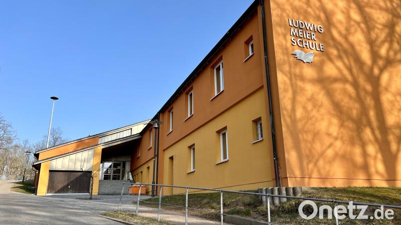 Die Suche nach Bauland und die Innensanierung der Ludwig-Meier-Schule gehört zu den großen Herausforderungen der kommenden Jahre. Archivbild: Eichl