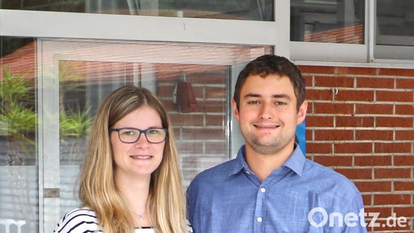 Ramona und Matthias Fütterer aus Wildenreuth werden den Freibad-Kiosk mit ihrem &quot;Boder-Ladl-Team&quot; ab heute betreiben. Bild: njn