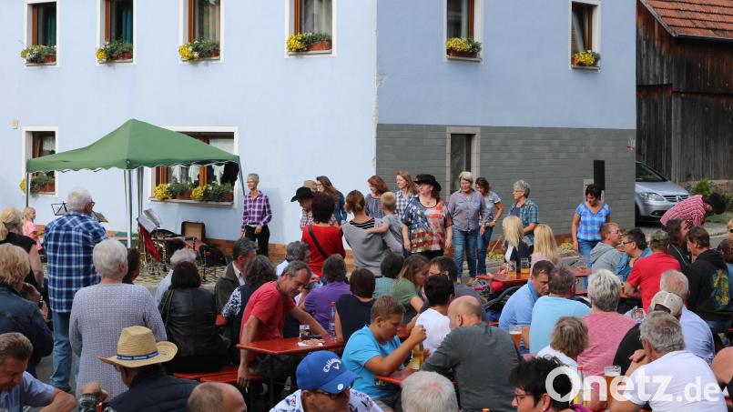 Die Organisatoren des Dorffestes Eschenfelden hoffen auf regen Besuch sowie zuletzt im Jahr 2019. Bild: lei