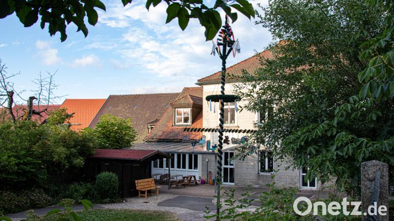 Der Kindergarten &quot;Kunterbunt&quot; in Erbendorf bietet derzeit Platz für zwei Gruppen. Kommendes Jahr soll die Einrichtung erweitert werden, sodass eine weitere Gruppe Platz findet. Die Pläne dazu hat Architekt Richard Krauß in der Stadtratssitzung vorgestellt. Bild: sfo