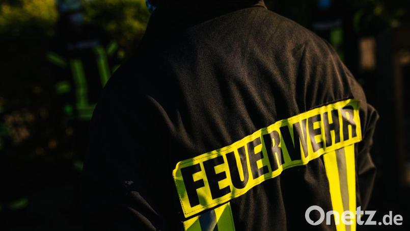 Rauchentwicklung in Weiden rief drei Feuerwehren auf den Plan. Symbolbild: Philipp von Ditfurth/dpa