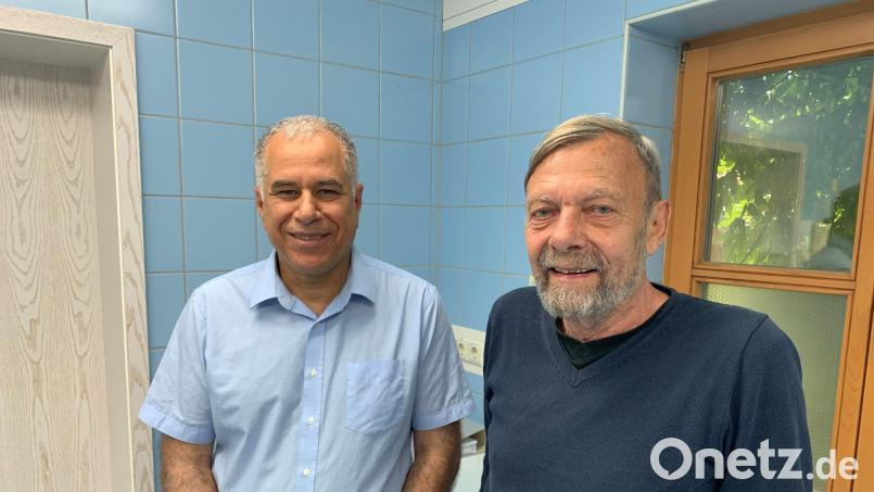 Dr. Zakaria Abo Mostafa (links) übernimmt ab 1. Oktober 2022 in Vohenstrauß die Praxis von Dr. Heinrich Gref. Bild: ck