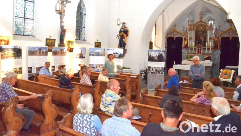 Voll bepackt mit Informationen zu böhmischen Kulturgütern präsentiert sich die Autobahnkirche Waidhaus. Bild: fjo