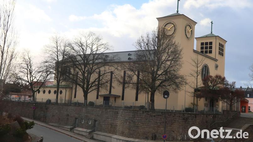 Die Herz Jesu Kirche ist das Zentrum der Pfarrei in Weiden. Bild: Kunz