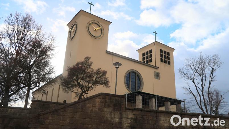 Die heutige Herz Jesu Kirche in Weiden wurde 1934 geweiht. Die Pfarrei besteht schon länger, und zwar seit 100 Jahren. Bild: Kunz