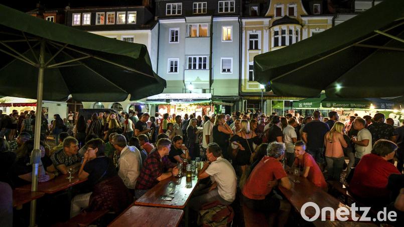 Beste Unterhaltung verspricht das Marktredwitzer Altstadtfest am Samstag, 16. Juli. Kulinarisches gibt es an 35 Ständen. Archivbild: Florian Miedl/fph