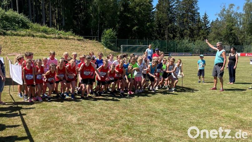 Der Start bei den Schülern in Gleiritsch. Bild: exb