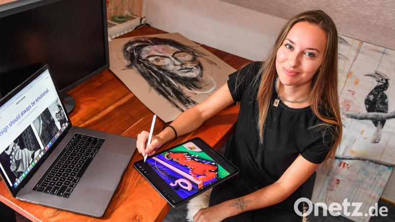 Arbeitet digital und auf Papier – und jetzt wieder im Fichtelgebirge: Vanessa Melzner. Bild: Miedl/fph
