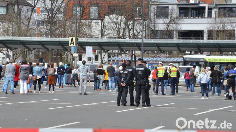 Eine Corona-Demo bremste im Februar einen 22-jährigen Weidener her. Mit einer überhitzten Reaktion geriet er ausgerechnet an eine Zivilstreife. Archivbild: Kunz