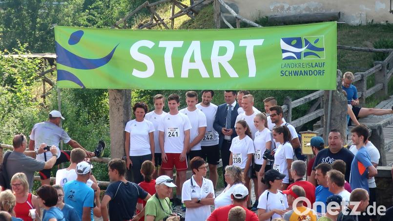Schnappschuss vom Landkreislauf 2018. Damals fiel der Startschuss in Trausnitz. Archivbild: rid