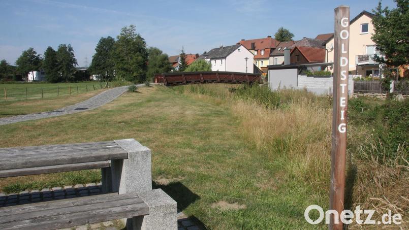 Bürgermeister Matthias Grundler forderte die Schaffung von nicht bebaubaren Korridoren (&quot;Bannmeilen&quot;). In diesen sensiblen Bereichen, zum Beispiel am Goldsteig-Wanderweg (Bild), dürften keine Photovoltaikanlagen entstehen. Archivbild: wro
