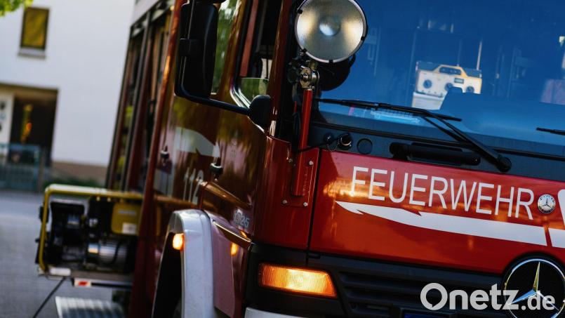 Ein Zwölfjähriger will einen Pool anschüren. Es kommt zu 10.000 Euro Schaden. Symbolbild: Philipp von Ditfurth/dpa/Symbolbild