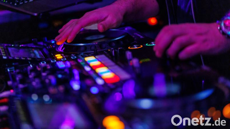 Die Stadt Würzburg hat einem Bericht der „Mainpost“ zufolge das Abspielen des Schlagers „Layla“ auf dem Kiliani-Volksfest in der Stadt verboten Symbolbild: Philipp von Ditfurth