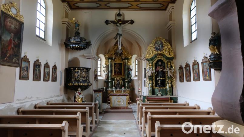 Nach der gelungenen Außensanierung der St.-Nikolaus-Kirche können jetzt die Sanierungsarbeiten im Inneren der Kirche angegangen werden. Vorrangig geht es um die Trockenlegung des Gotteshauses. Aber auch die Orgel bereitet Sorgen. Bild: le