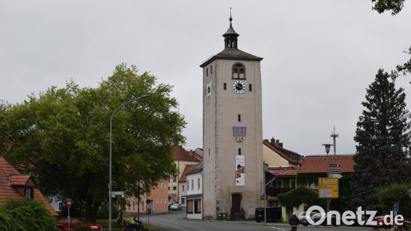 Der Klettnersturm als markantes Wahrzeichen der Stadt soll saniert werden. Mittlerweile sind die ersten Ausschreibungen raus, sagte Bürgermeister Stahl. Er hofft, dass Angebote eingehen, so dass im Sommer oder Herbst mit den Arbeiten begonnen werden kann. Bild: szl