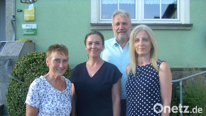 Der neue BLLV-Kreisvorstand mit Gabi Mayerhöfer, Kerstin Münchmeier, Wilhelm Trisl und Sabine Graser (von links). Bild: Wilhelm Trisl/exb