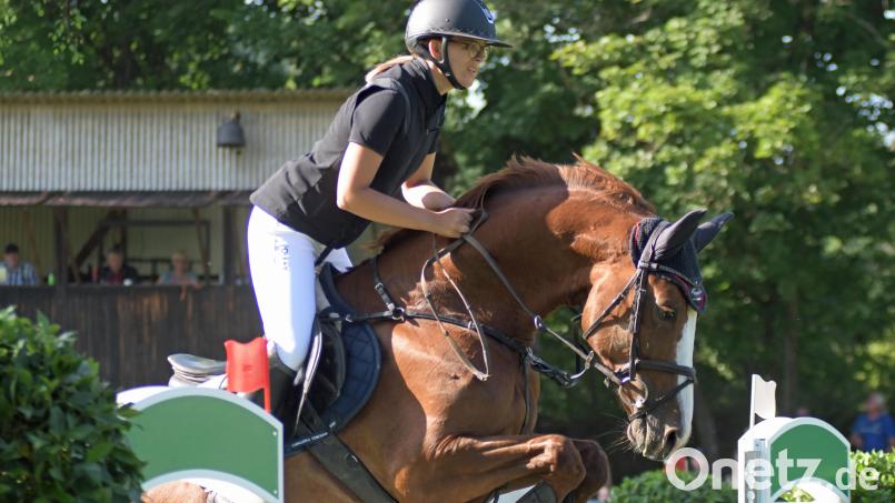 Jessica Michler und &quot;&quot;Little Lightning&quot; zählen nach ihrem Vorjahressieg in der Springprüfung Klasse M* auch heuer zum Favoritenkreis. Archivbild: otr