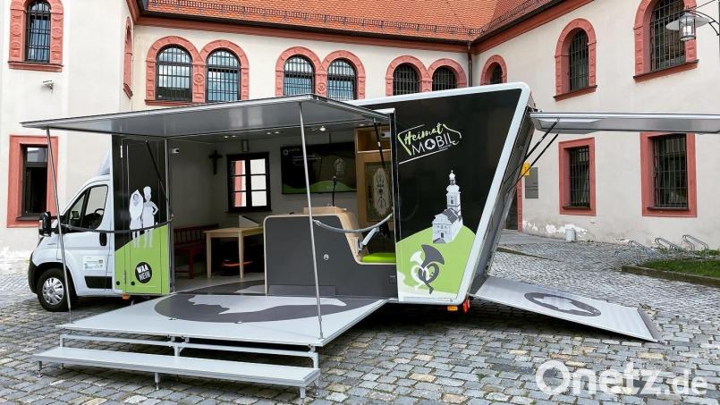 Die Kultur- und Heimatpflege des Bezirks Oberpfalz geht mit ihrem Heimatmobil in der Woche vom 18. bis 22. Juli im Landkreis Neustadt/WN auf große Landkreistour. Bild: Bezirk Oberpfalz/Florian Schwemin/exb