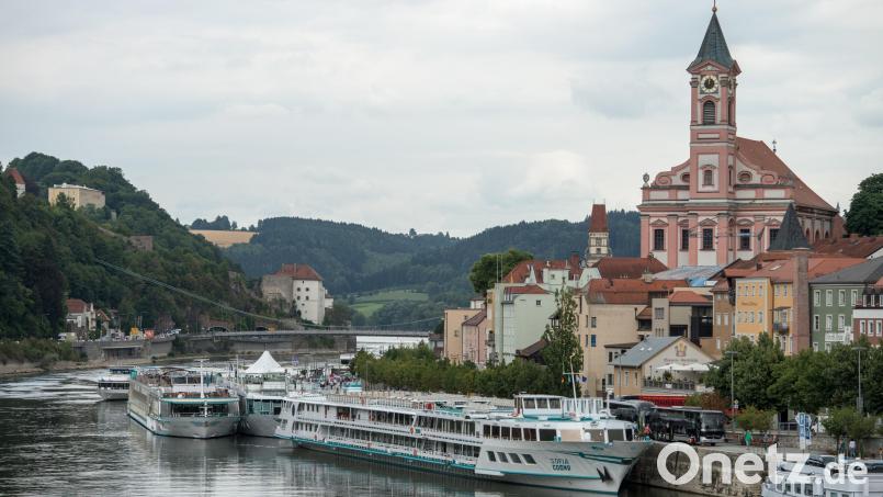 Auf einem Passagierschiff in Passau ist ein Feuer ausgebrochen Bild: Armin Weigel