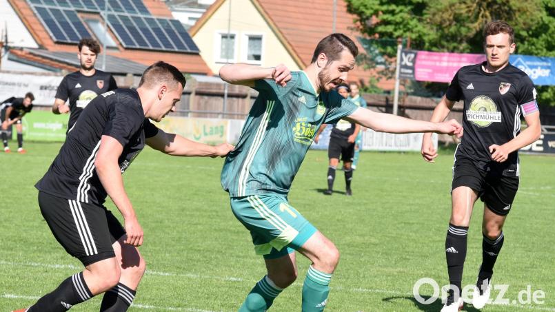 Mitterteichs Angreifer Marco Kießling war nicht zu bremsen: Beim 4:0-Sieg der Stiftländer beim SV Memmelsdorf erzielte der 24-Jährige alle vier Treffer - und zwar noch vor der Pause. Archivbild: Gebert
