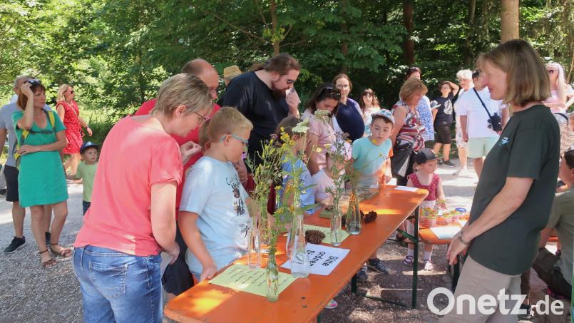 Zur Quiz-Rallye traten die Kinder gemeinsam mit ihren Eltern an. Die &quot;Höllohe&quot; feierte das Jubiläum mit einem Familienfest. Bild: Hirsch