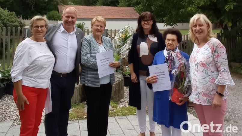 Mitgliederehrung bei der Frauen-Union Schnaittenbach (von links): Monika Epp, Bürgermeister Marcus Eichenmüller, Anni Schwarz, Birgit Barth, Gunda Dobmeier, und Elisabeth Kraus. Bild: e