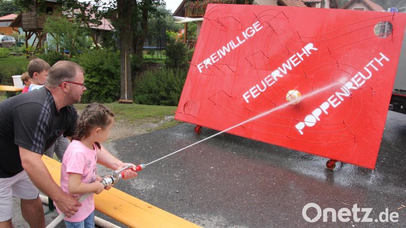 Sieben Veranstaltungen gibt es beim diesjährigen Ferienprogramm in Mähring. Einen Nachmittag bei der Feuerwehr wird es heuer zwar nicht geben, dafür einen Kinderflohmarkt oder eine Kräuterwanderung. Archivbild: kro
