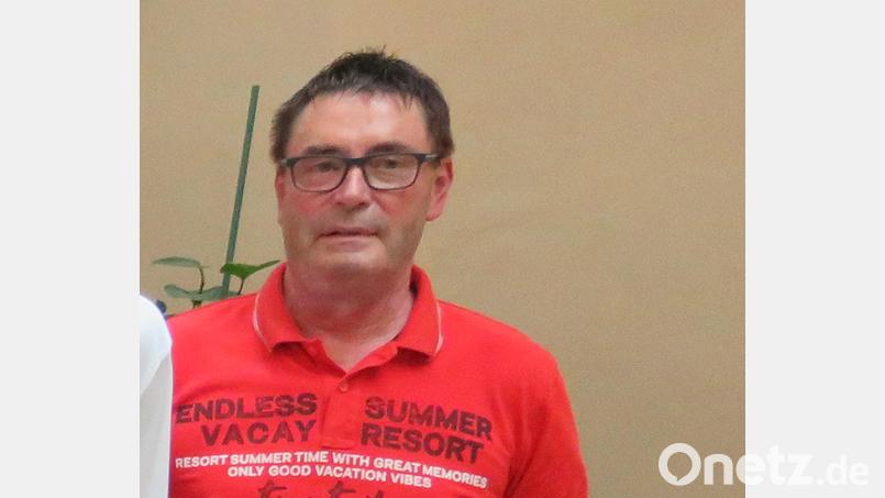 Von Links: Trainer Gabi Ionescu, Felix Enzmann, Bürgermeister Dippold, Luis Meierhöfer und Sportreferent Wolfgang Schwarz Bild: adj