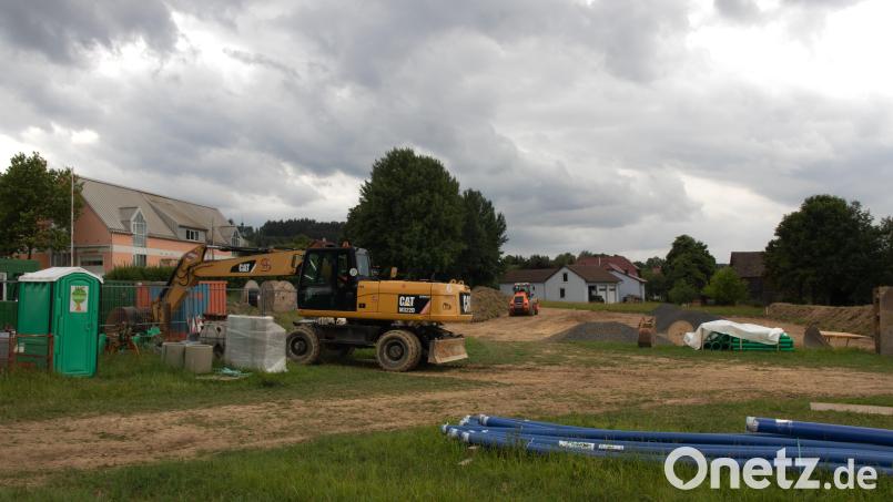 In Hohenthan bei Bärnau entsteht das neue Baugebiet &quot;Am Hammerweg&quot;. Es ist eine der größten Investitionen der Stadt Bärnau im Jahr 2022. Bild: sfo