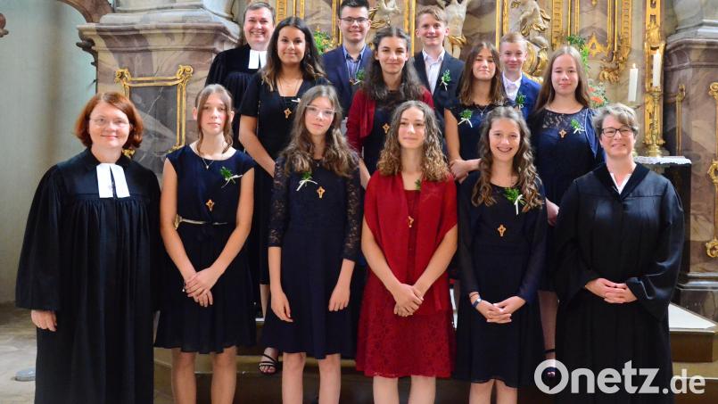 Bei der Konfirmation in St. Michael bekräftigen diese elf Jugendlichen ihr Ja zum evangelischen Glauben. Bild: Kunz