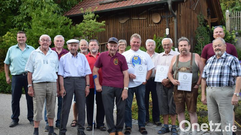 Der OWV Trausnitz ehrte Mitglieder. Bild: Josef Schwandner/exb