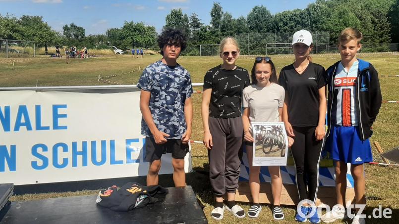Das Mixed-Team im Mountainbiken der Lobkowitz-Realschule Bild: Ramon Gomez-Islinger/exb