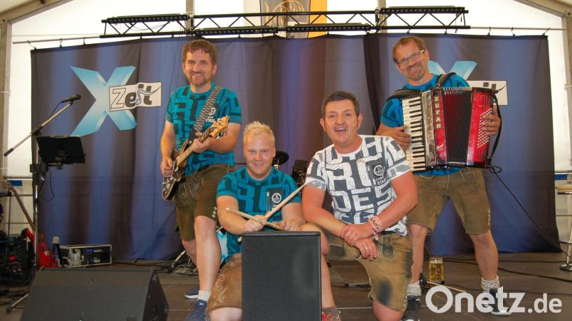 &quot;X-Zeit&quot; spielt zum Ausklang des Haberländer Heimatfestes Bild: sm