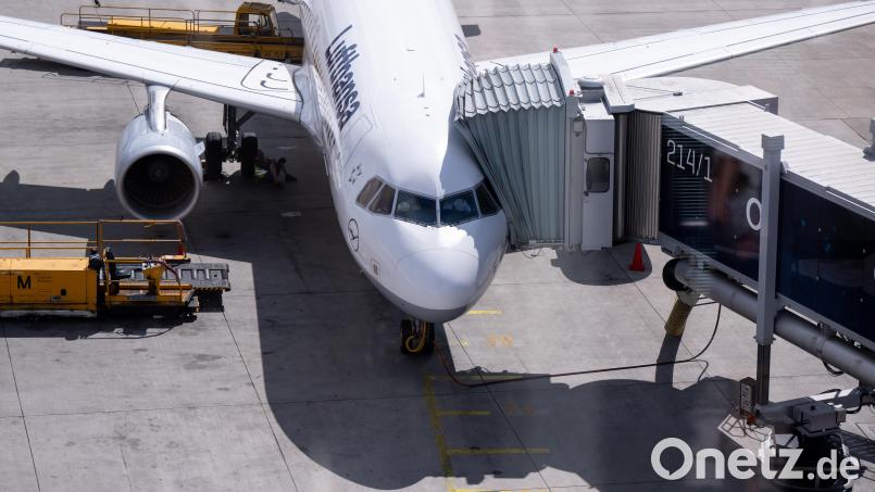 Die Lufthansa streicht wegen des Verdi-Warnstreiks am Mittwoch nahezu das komplette Flugprogramm an ihren deutschen Drehkreuzen Frankfurt und München. Bild: Sven Hoppe