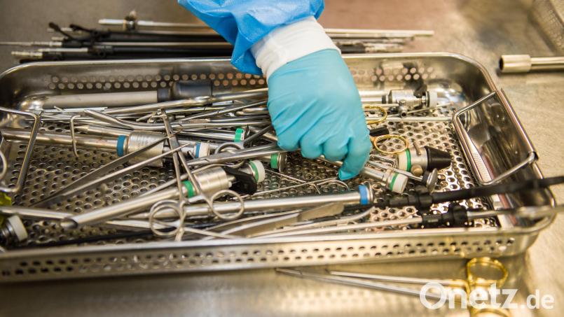 Unter anderem fehlen Knochenmeisel und Klemmen. Symbolbild: Wolfram Kastl