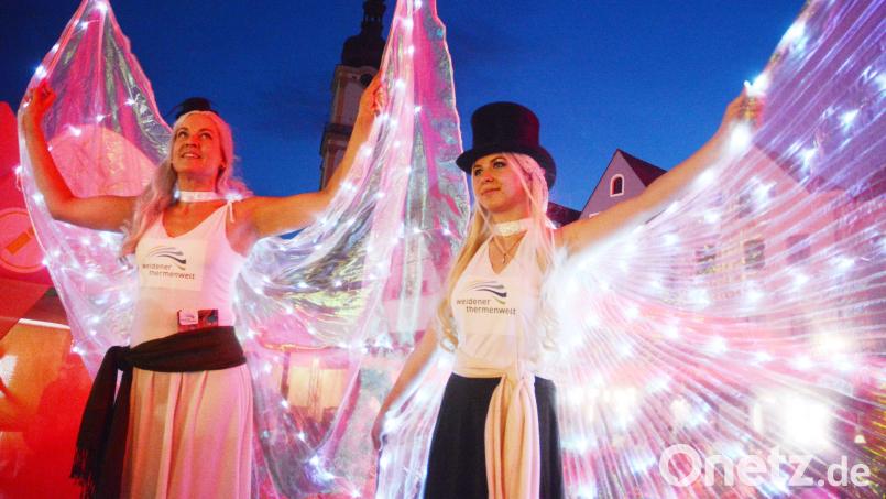 So schön war "Weiden träumt" 2019: Auch heuer ist wieder einiges an Kunst, Musik und Beleuchtung in der Altstadt geboten. Archivbild: Gabi Schönberger