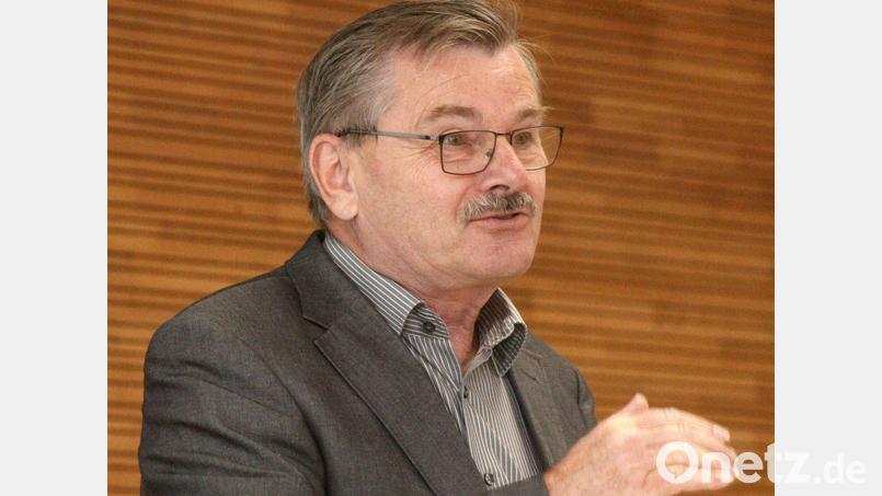 Gerhard Hampl, Vorsitzender des Heimatverbands der Falkenauer. Bild: Hirsch