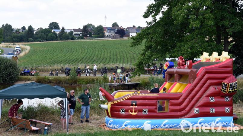 Die Piratenhüpfburg ist die Attraktion für die kleinen Gäste des Fischerfests. Bild: bgm